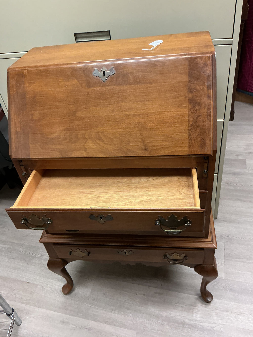 Vintage secretary desk with Hutch