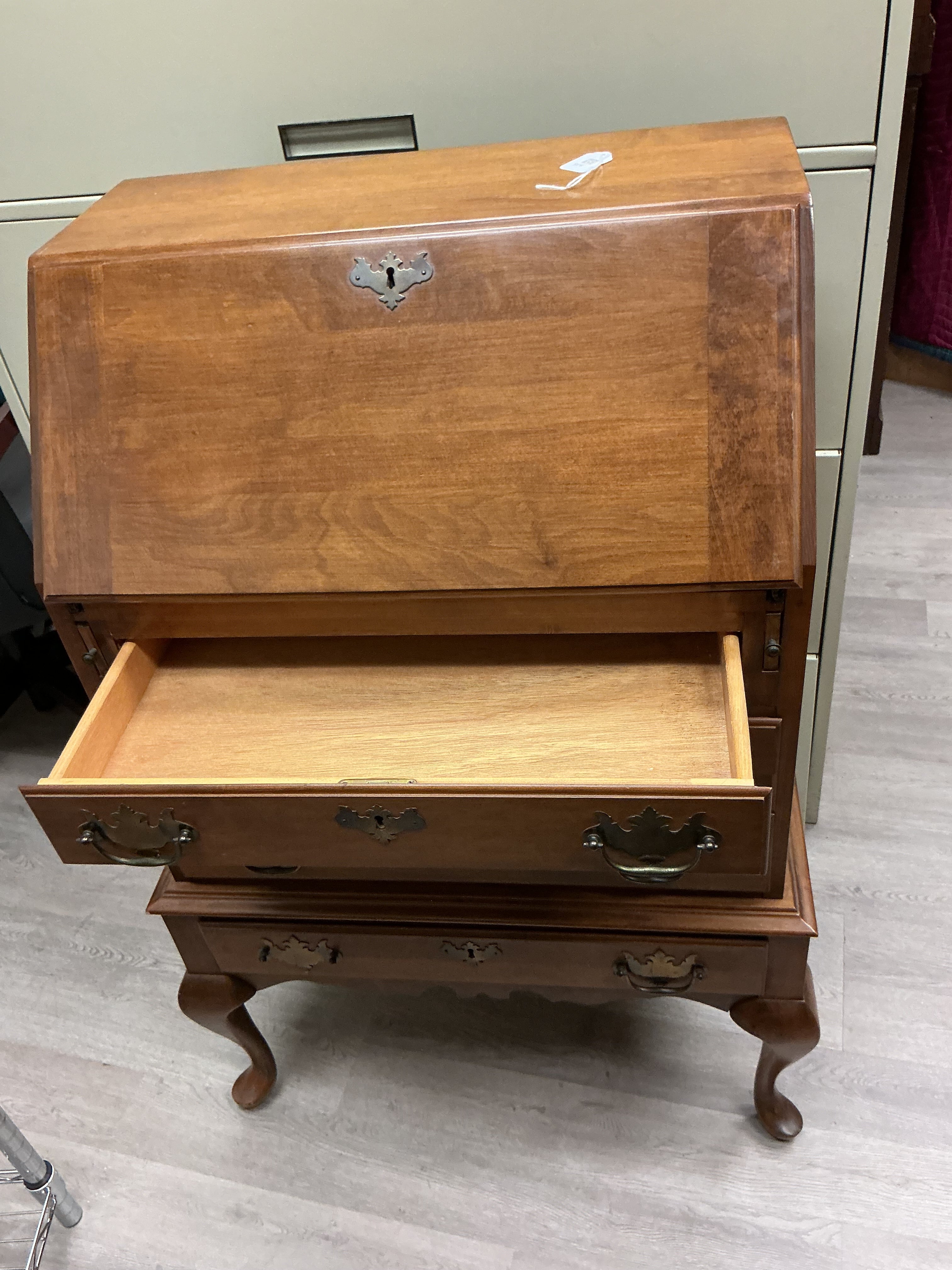 Vintage secretary desk with Hutch