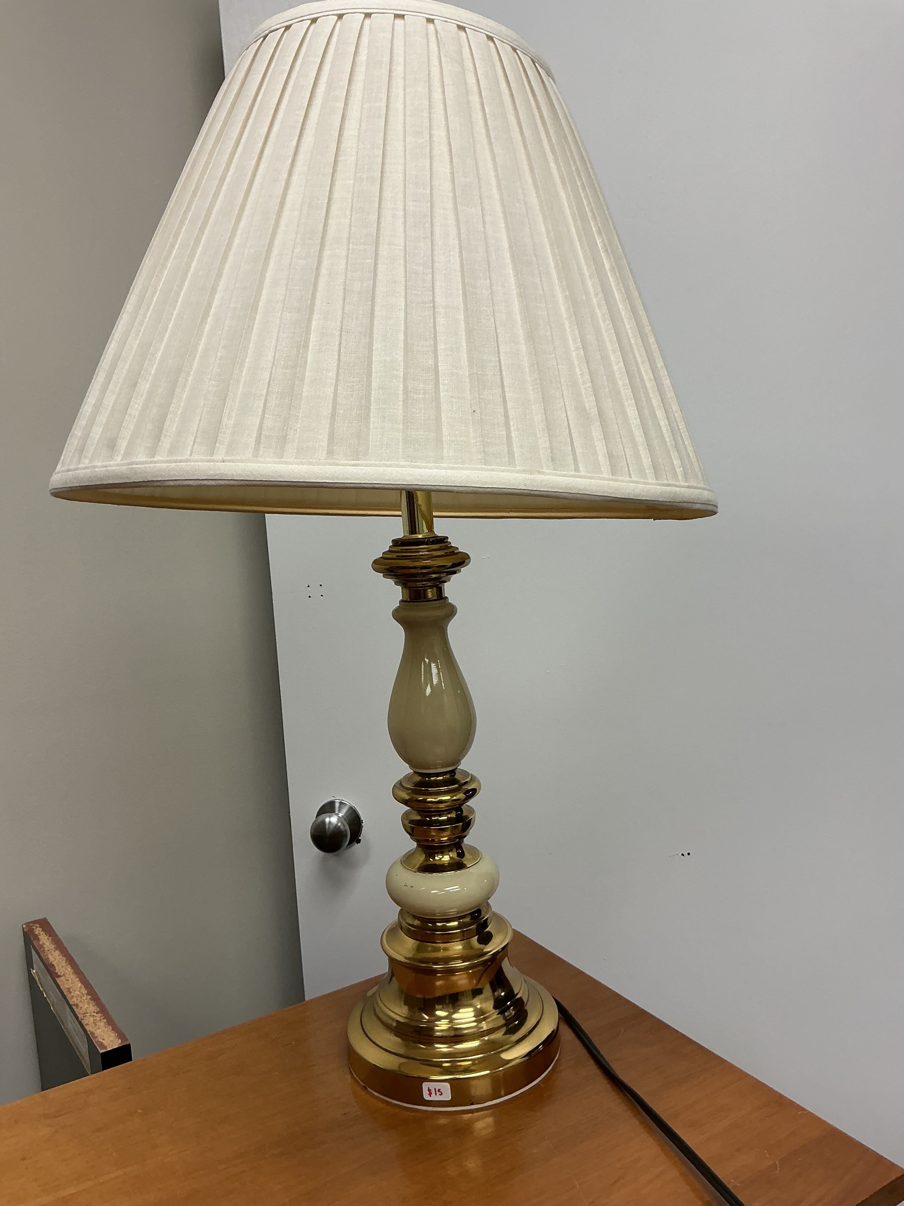 Classic table lamp with shade