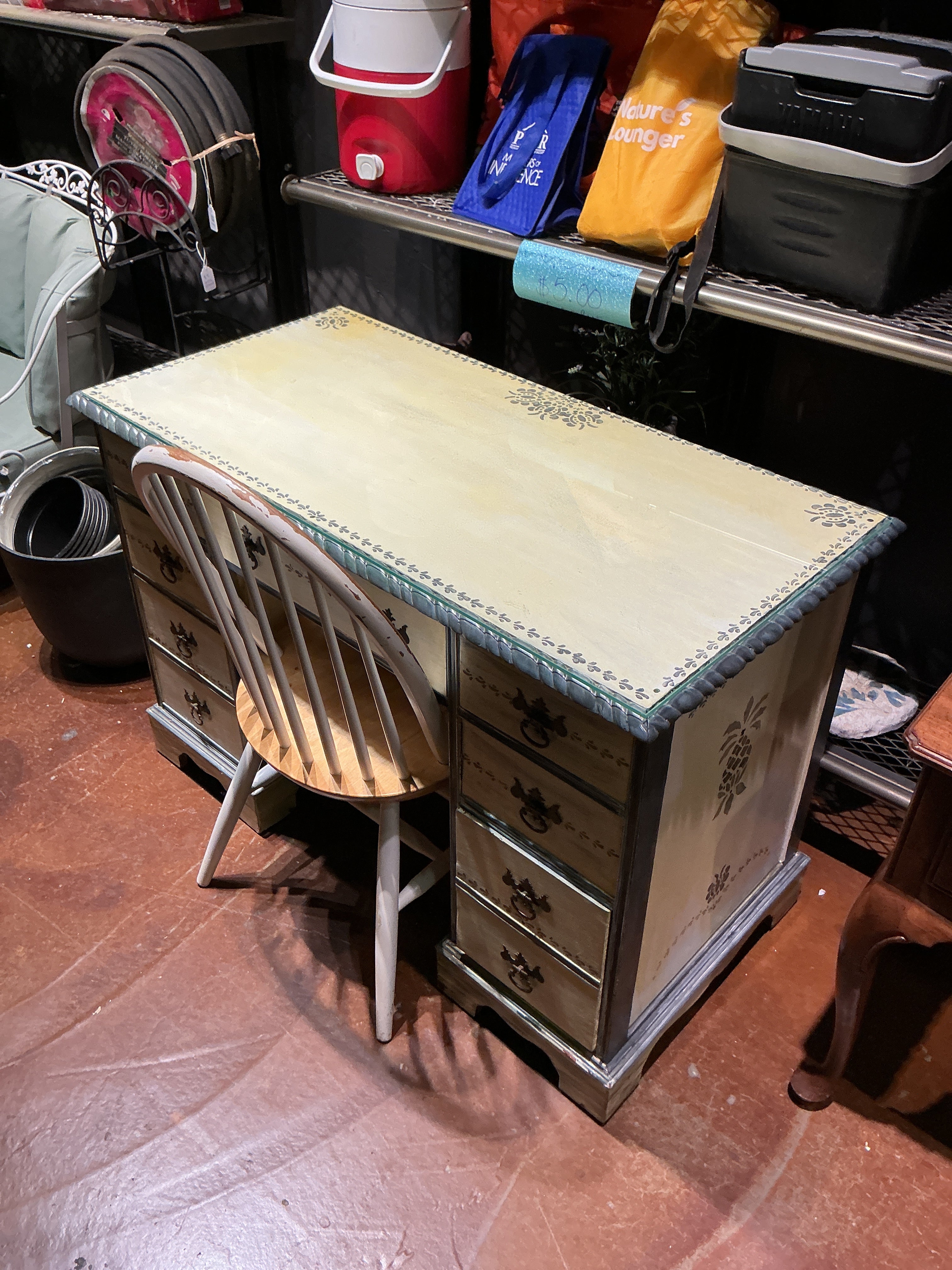 Pineapple print desk