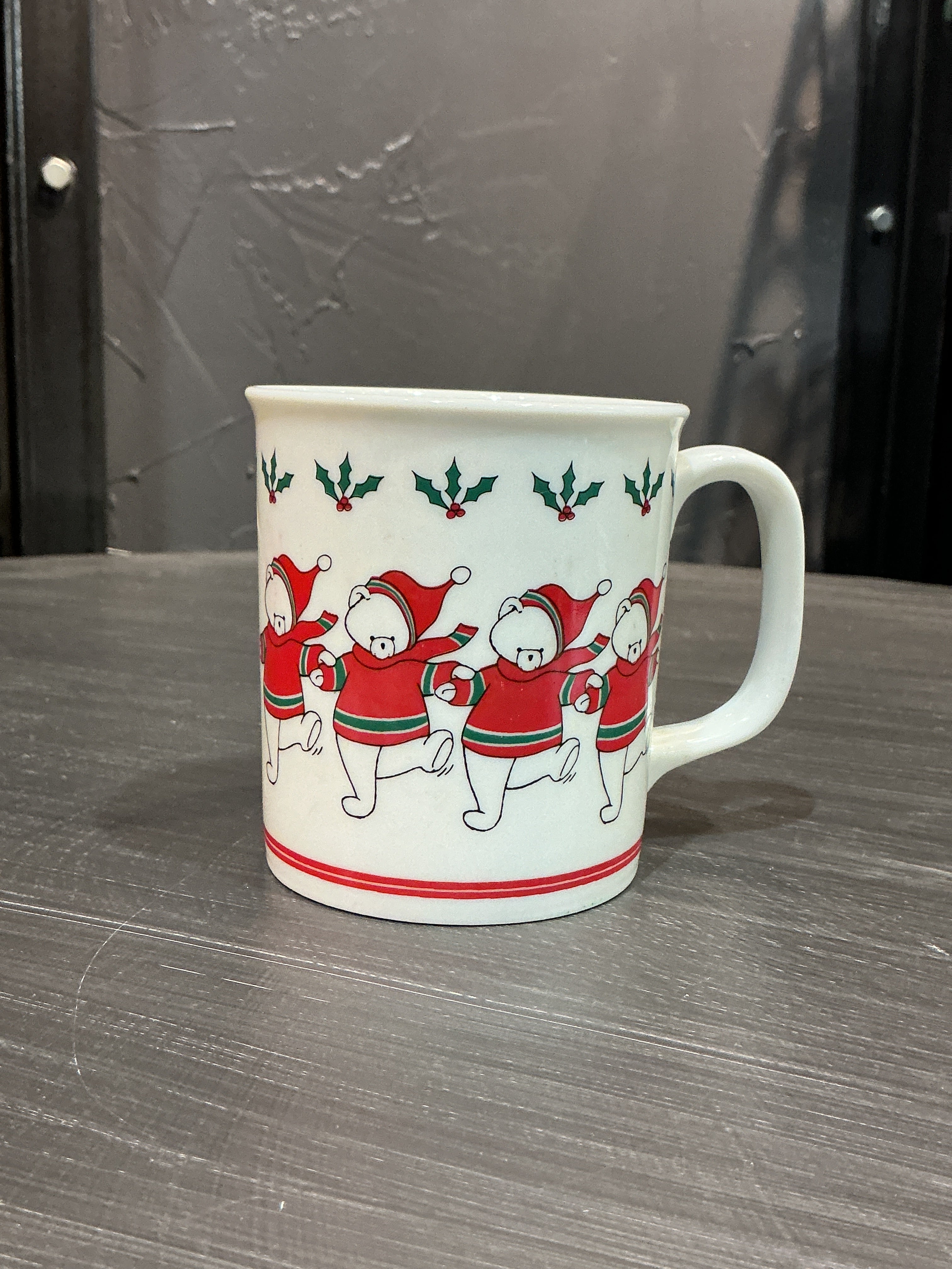 Vintage Christmas teddy bear, ceramic mug
