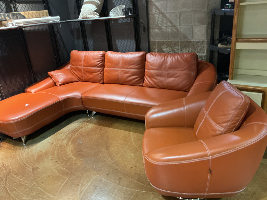 Zuri Sectional