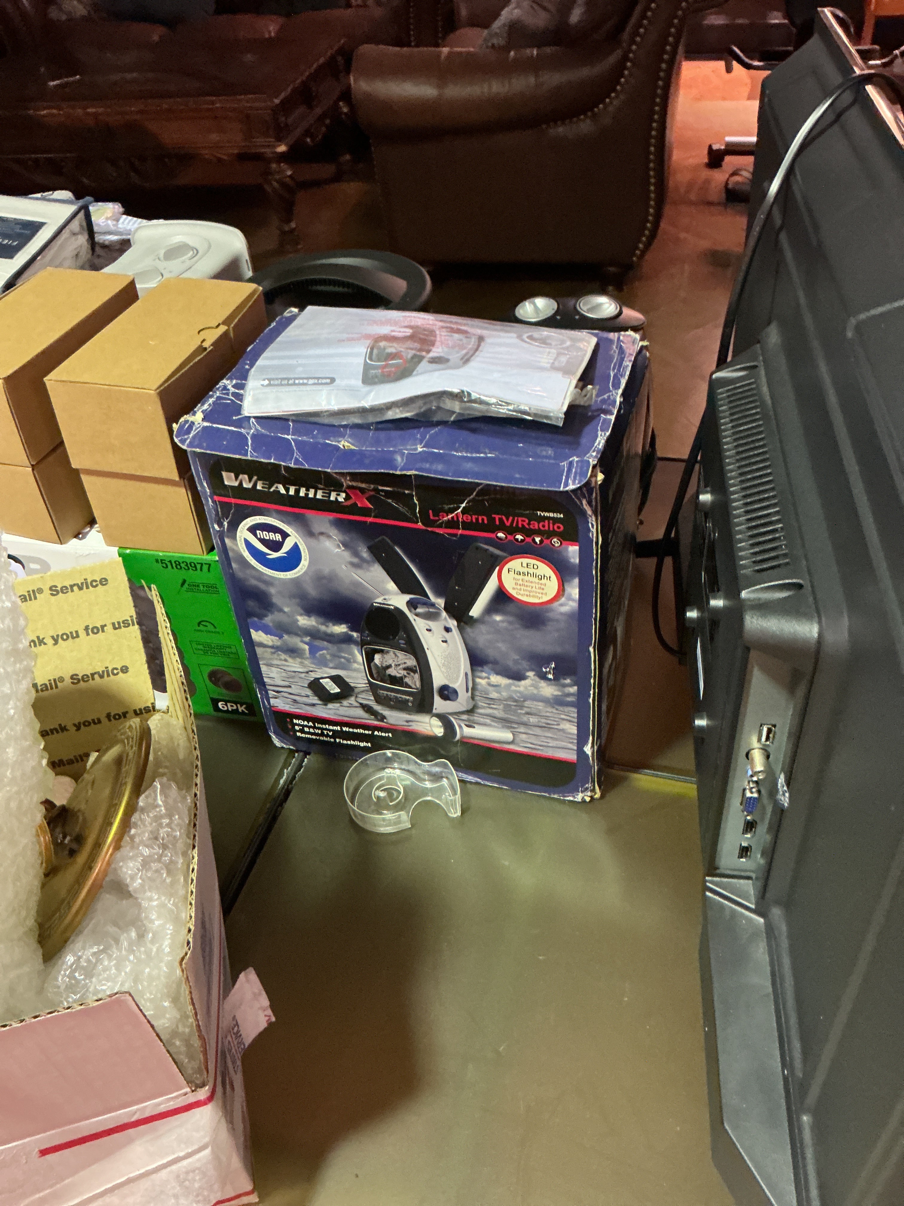 Lantern/Tv radio